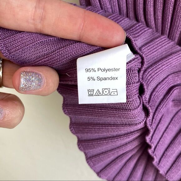 Juniors crop tank top  - Picture 3 of 4